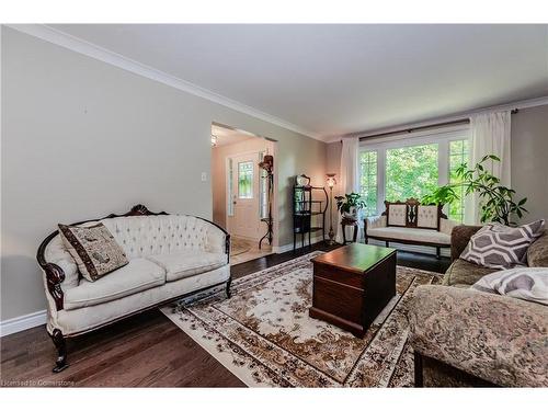 12 Jo Anne Crescent, Centre Wellington, ON - Indoor Photo Showing Living Room