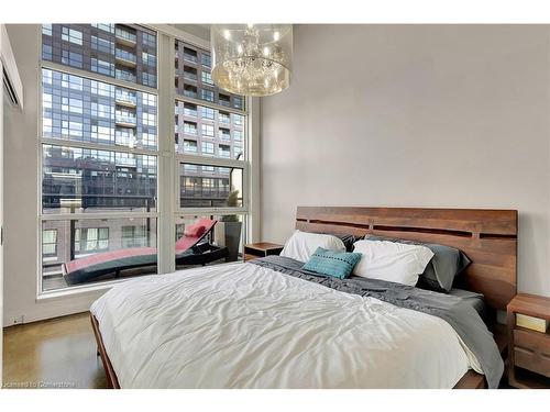 506-410 King Street W, Kitchener, ON - Indoor Photo Showing Bedroom