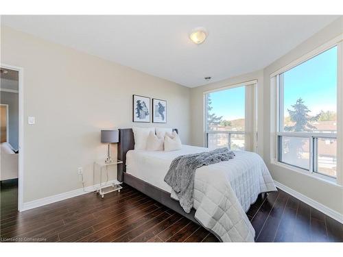 507-255 Keats Way, Waterloo, ON - Indoor Photo Showing Bedroom