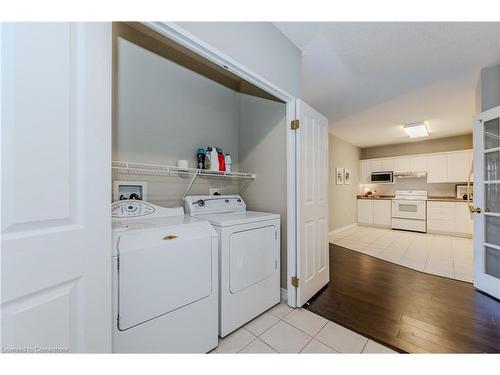 507-255 Keats Way, Waterloo, ON - Indoor Photo Showing Laundry Room