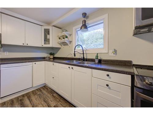 136 Princess Street, Rockwood, ON - Indoor Photo Showing Kitchen With Double Sink