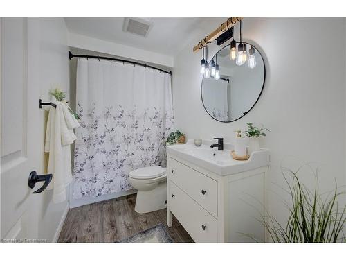 136 Princess Street, Rockwood, ON - Indoor Photo Showing Bathroom