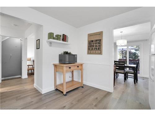 B-647 Pinerow Crescent, Waterloo, ON - Indoor Photo Showing Other Room