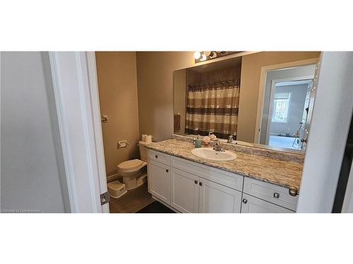 57-50 Pinnacle Drive, Kitchener, ON - Indoor Photo Showing Bathroom