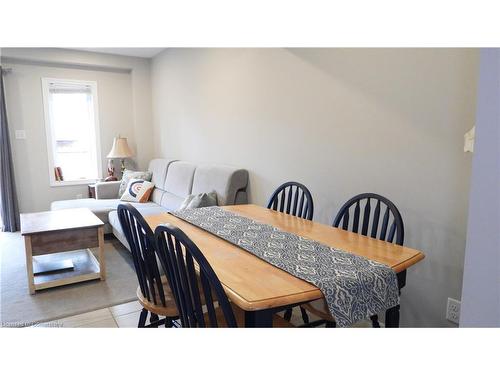 57-50 Pinnacle Drive, Kitchener, ON - Indoor Photo Showing Dining Room