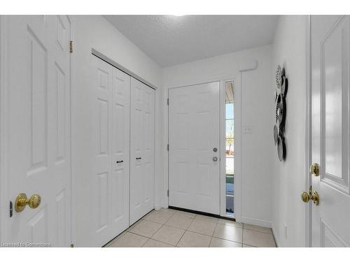 7-10 Fallowfield Drive, Kitchener, ON - Indoor Photo Showing Other Room