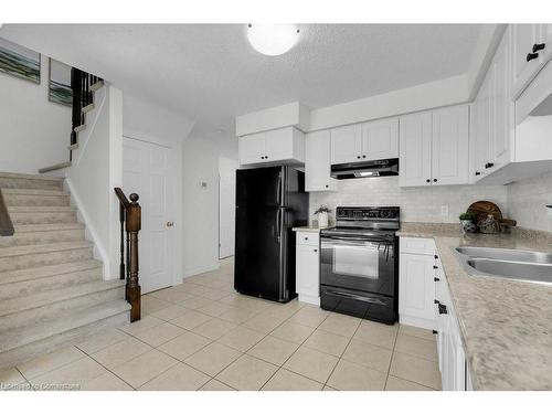 7-10 Fallowfield Drive, Kitchener, ON - Indoor Photo Showing Kitchen With Double Sink