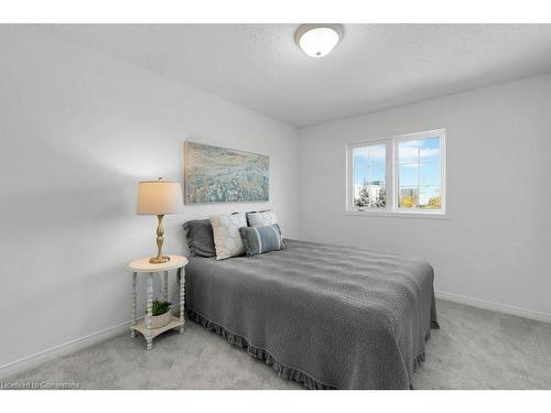 7-10 Fallowfield Drive, Kitchener, ON - Indoor Photo Showing Bedroom