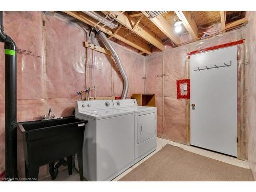 7-10 Fallowfield Drive, Kitchener, ON - Indoor Photo Showing Laundry Room