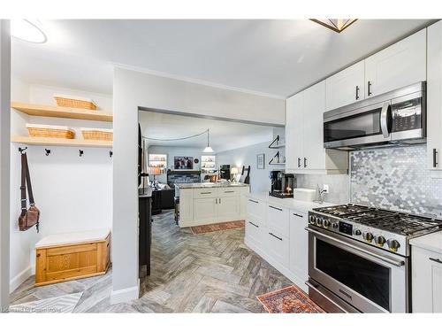 56 David Street, London, ON - Indoor Photo Showing Kitchen With Upgraded Kitchen