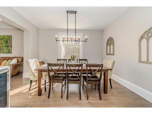 18 Aberdeen Road S, Cambridge, ON - Indoor Photo Showing Dining Room