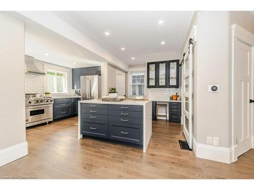 18 Aberdeen Road S, Cambridge, ON - Indoor Photo Showing Kitchen