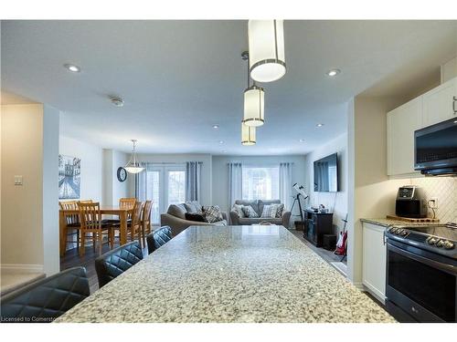 41-111 South Creek Drive, Kitchener, ON - Indoor Photo Showing Kitchen With Double Sink