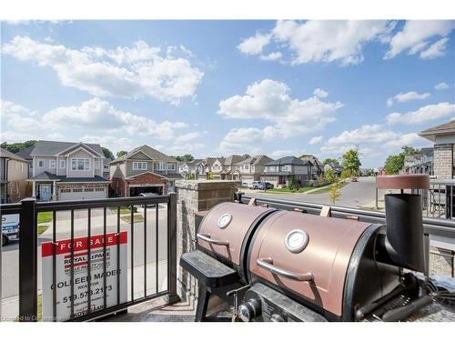 41-111 South Creek Drive, Kitchener, ON - Outdoor