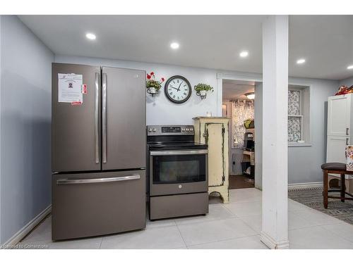 32 River Street, Bloomingdale, ON - Indoor Photo Showing Kitchen