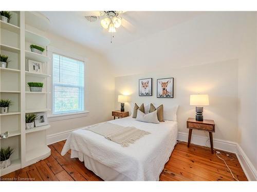 37 Merion Street, Guelph, ON - Indoor Photo Showing Bedroom