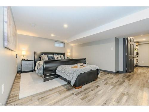 12 Lowell Street N, Cambridge, ON - Indoor Photo Showing Bedroom