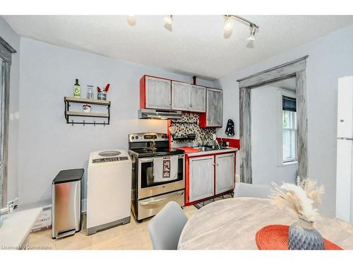 12 Lowell Street N, Cambridge, ON - Indoor Photo Showing Kitchen