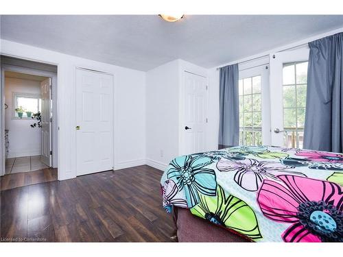 9 Bloomingdale Road N, Kitchener, ON - Indoor Photo Showing Bedroom