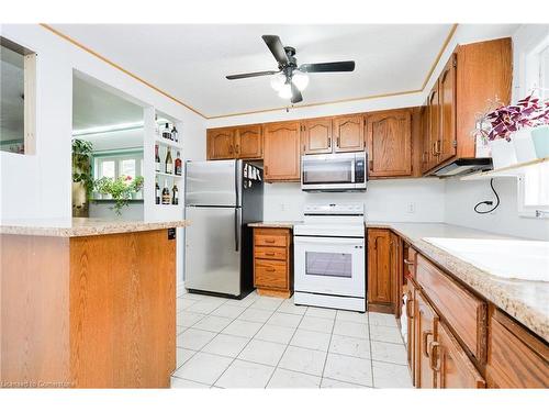 9 Bloomingdale Road N, Kitchener, ON - Indoor Photo Showing Kitchen