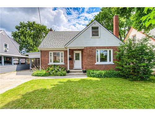 54 Roslin Avenue S, Waterloo, ON - Outdoor With Facade