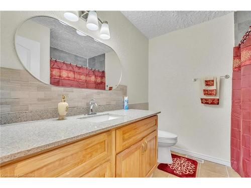 805B Patterson Place, Cambridge, ON - Indoor Photo Showing Bathroom