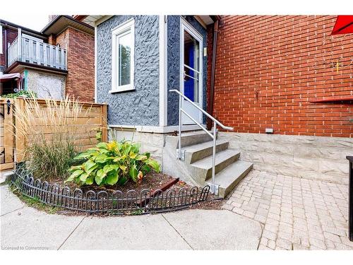 40 Henry Street, Kitchener, ON - Outdoor With Exterior