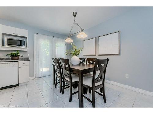 38-235 Saginaw Parkway, Cambridge, ON - Indoor Photo Showing Dining Room