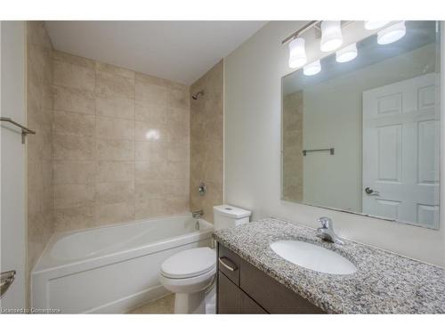 6-408 Guelph Avenue, Cambridge, ON - Indoor Photo Showing Bathroom