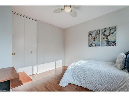 841 Westminster Drive S, Cambridge, ON - Indoor Photo Showing Bedroom