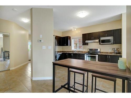 108 Yates Avenue, Cambridge, ON - Indoor Photo Showing Kitchen