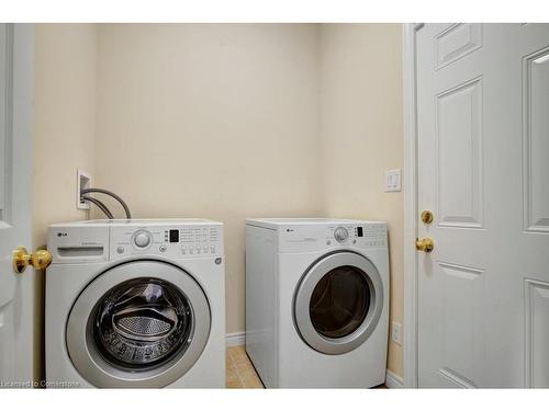 108 Yates Avenue, Cambridge, ON - Indoor Photo Showing Laundry Room