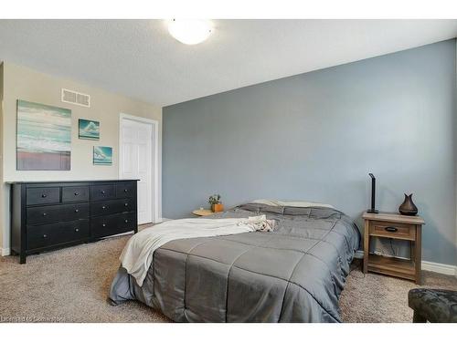 108 Yates Avenue, Cambridge, ON - Indoor Photo Showing Bedroom