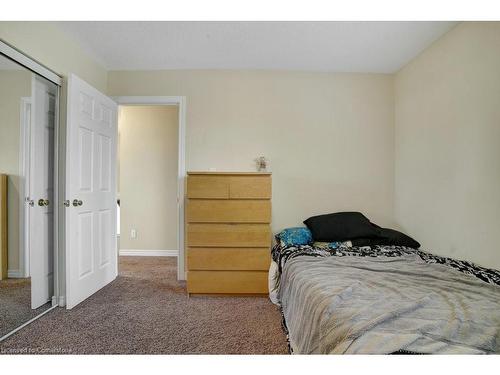 108 Yates Avenue, Cambridge, ON - Indoor Photo Showing Bedroom