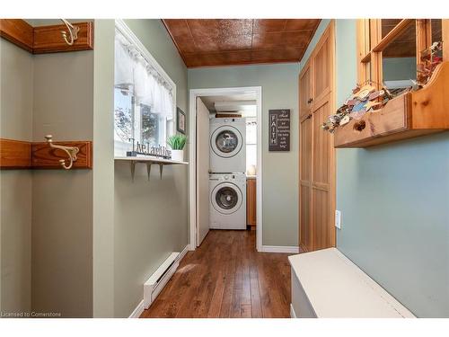 176 Church Street W, Elmira, ON - Indoor Photo Showing Laundry Room