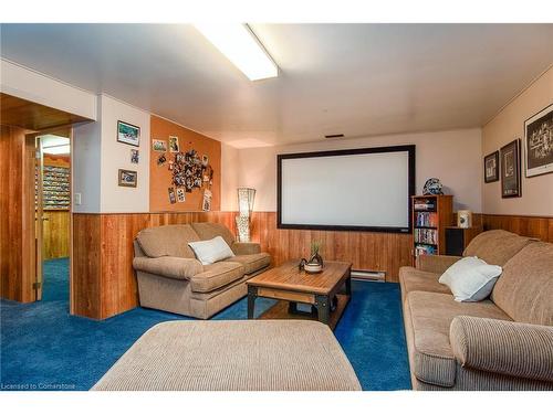 176 Church Street W, Elmira, ON - Indoor Photo Showing Living Room