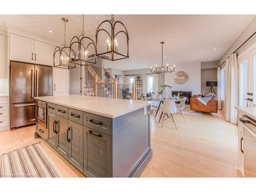 14 Kissing Bridge Drive, Elmira, ON - Indoor Photo Showing Kitchen With Upgraded Kitchen