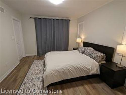 7-311 Woolwich Street, Waterloo, ON - Indoor Photo Showing Bedroom