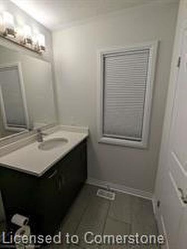 7-311 Woolwich Street, Waterloo, ON - Indoor Photo Showing Bathroom