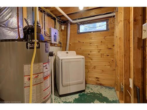 17-1 Lamers Court, Tillsonburg, ON - Indoor Photo Showing Laundry Room