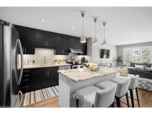 101 South Creek Drive, Kitchener, ON - Indoor Photo Showing Kitchen With Stainless Steel Kitchen With Upgraded Kitchen