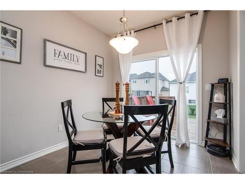 132 Courtney Street, Fergus, ON - Indoor Photo Showing Dining Room