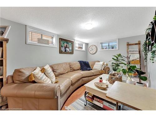 25 Major Street, Kitchener, ON - Indoor Photo Showing Living Room