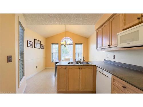 683 Zermatt Drive, Waterloo, ON - Indoor Photo Showing Kitchen With Double Sink