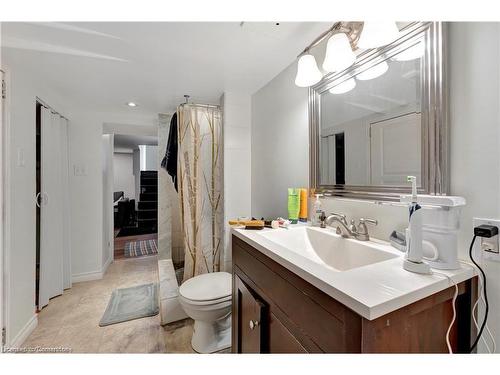 23 Wilhelm Street, Kitchener, ON - Indoor Photo Showing Bathroom