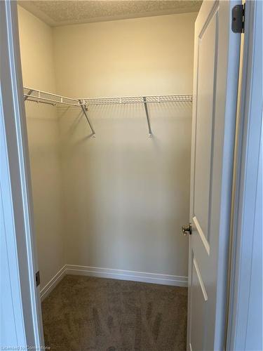 10-142 Foamflower Place, Waterloo, ON - Indoor With Storage