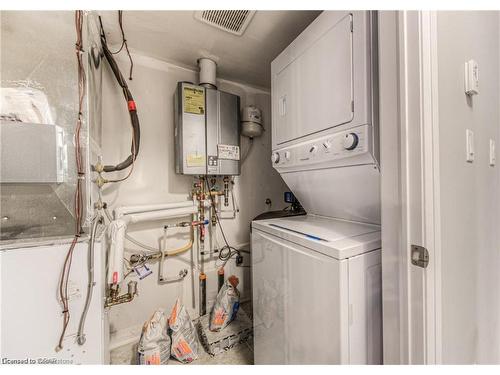 30G-1989 Ottawa Street, Kitchener, ON - Indoor Photo Showing Laundry Room