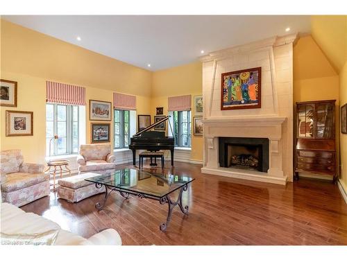 4 Westgate Walk, Kitchener, ON - Indoor Photo Showing Living Room With Fireplace