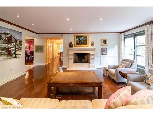 4 Westgate Walk, Kitchener, ON - Indoor Photo Showing Living Room With Fireplace