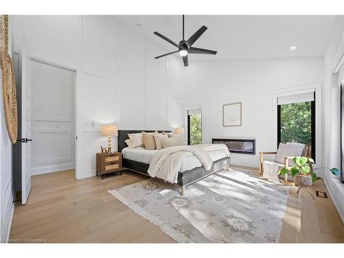 6614 Gore Road, Puslinch, ON - Indoor Photo Showing Bedroom